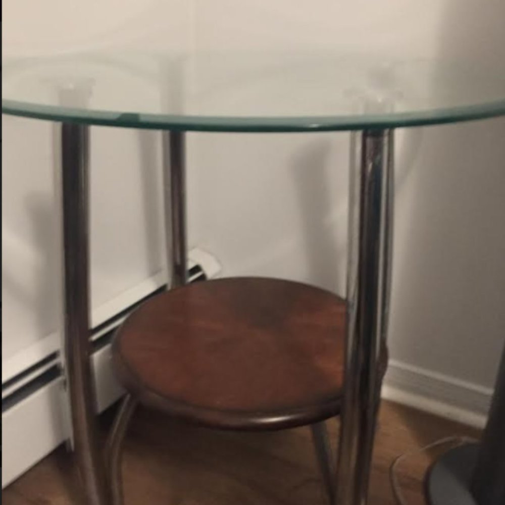 2 Galss side tables